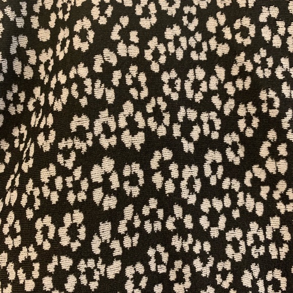 ASOS Black White Floral Print Knit Stretch Pullover Faux Wrap Dress Size 8 - Picture 3 of 4